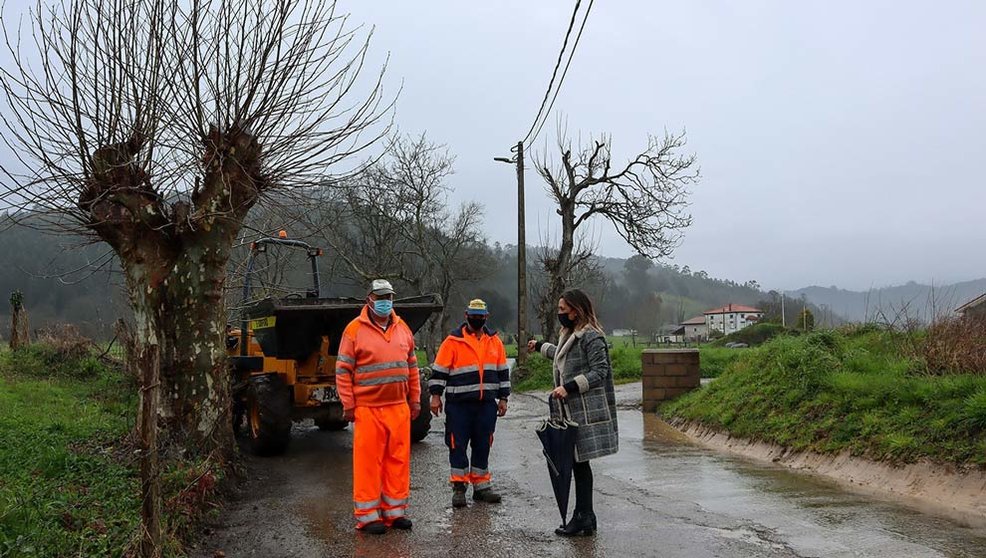 Obras de mejora y mantenimiento de carreteras en Solórzano