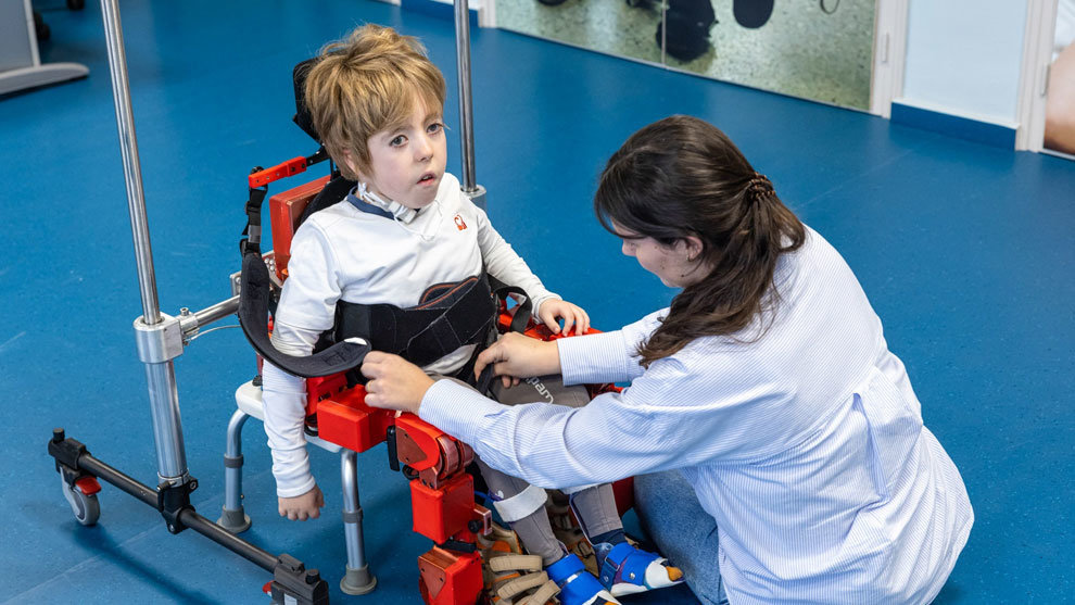 Elena García Armada recibe la nominación al Premio Inventor Europeo 2022 por la creación de un exoesqueleto adaptable para niños
