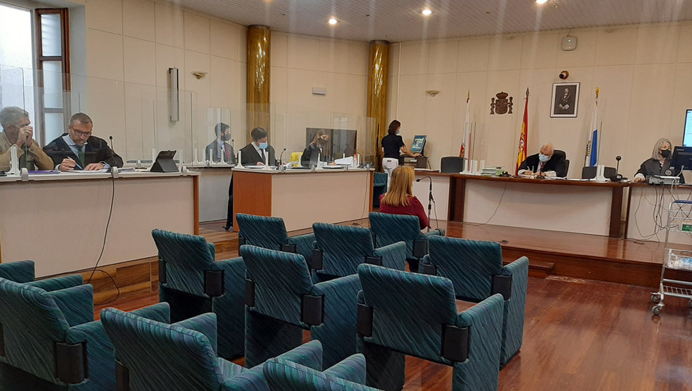Tesorera de Santillana del Mar declara como testigo en el juicio contra seis trabajadores acusados de quedarse con dinero del aparcamiento municipal

EUROPA PRESS

18/5/2022