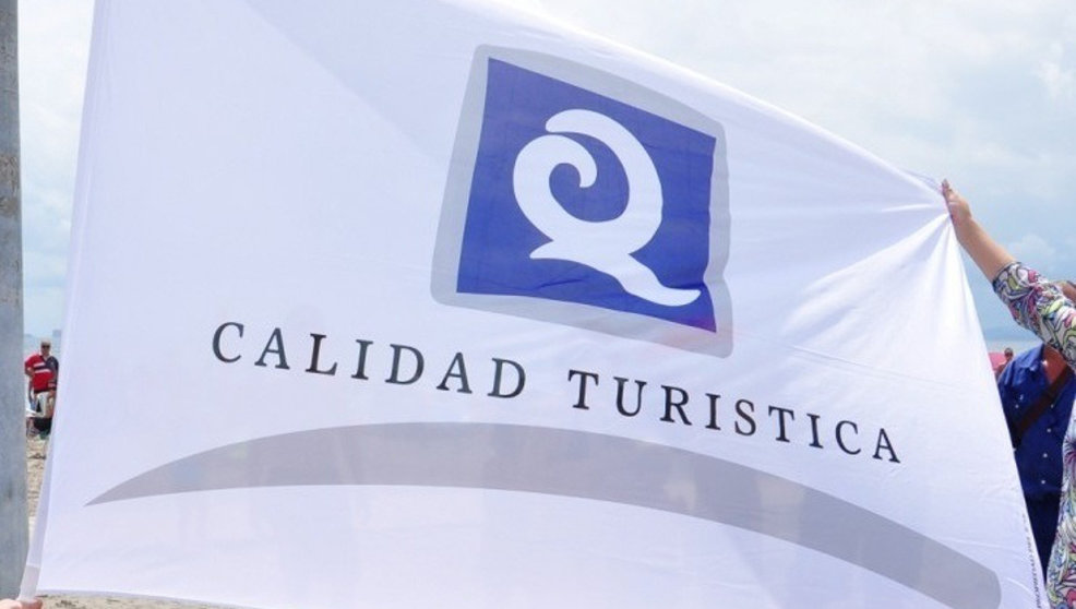 La Bandera Q de Calidad Turística ondeará en varias playas de Cantabria