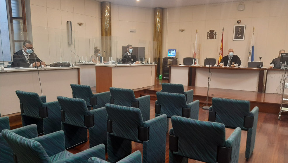 Lectura del veredicto del jurado en el juicio al exconcejal de Reinosa de Obras, Julio César García, declarado culpable de malversación pero no de falsificación