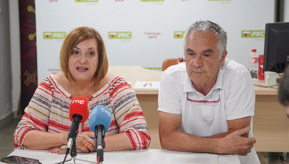 Rosa Valdés y Eugenio Gómez ofrecen una rueda de prensa sobre el contrato de basuras de Camargo