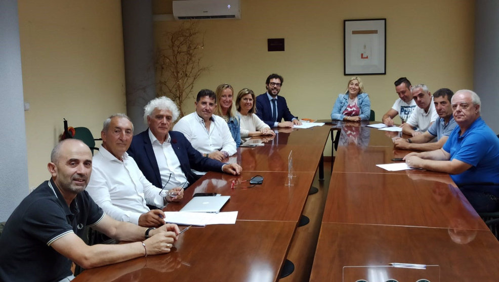 UGT y la Asociación de Empresarios de Hostelería de Cantabria firman el convenio colectivo del sector que regirá en la comunidad autónoma hasta 2025