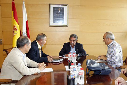 Este viernes el Presidente de Cantabria se ha reunido con representantes de AMA