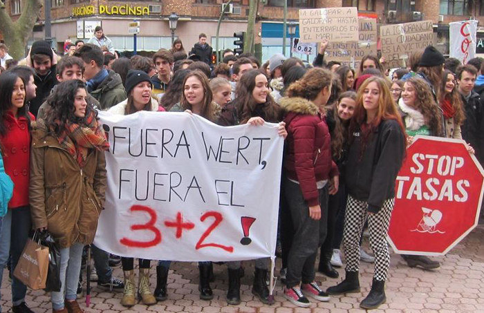 Manifestación de estudiantes contra la reforma del 3+2