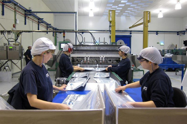 La facturación industrial en Cantabria ha caído un 5%