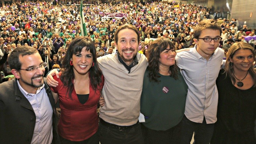 La dirección nacional de Podemos se reúne este domingo por primera vez tras las generales del pasado 20 de diciembre para analizar sus resultados y para explorar los posibles escenarios que se han abierto