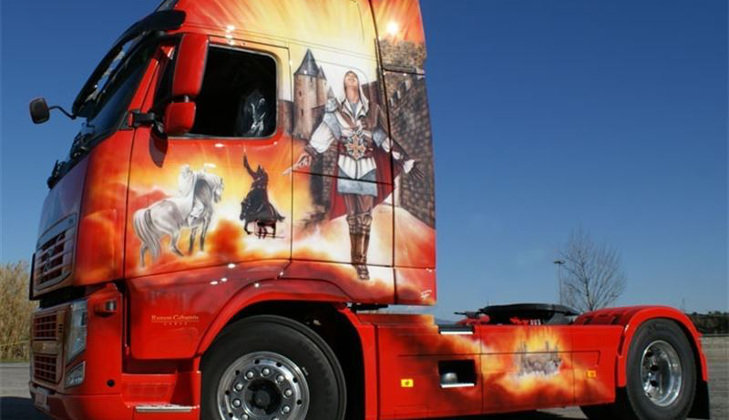 Camiones con espectaculares dibujos participan en el VIII Truck Show Festival