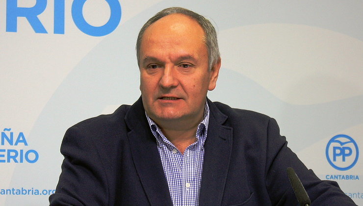 El senador del PP por Cantabria, Javier Fernández