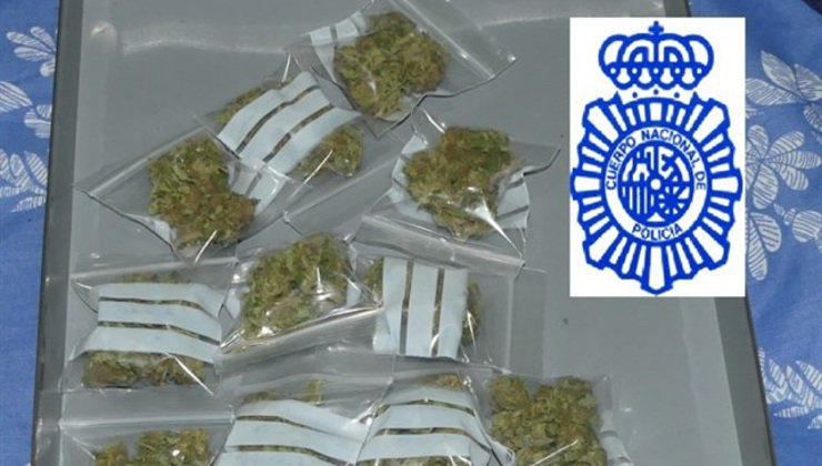 Bolsas de droga incautadas por la Policía Nacional