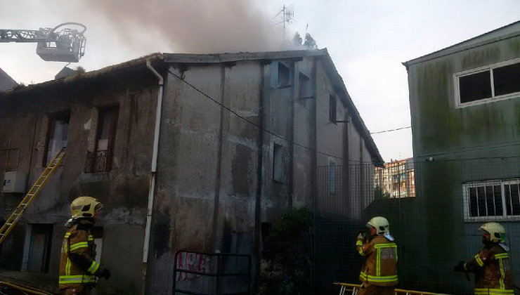 El incendio declarado en Bilbao ha dejado cuatro fallecidos, entre ellos un bebé