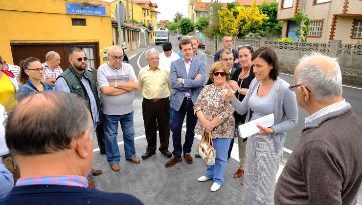 La alcaldesa de Santander, Gema Igual, ha visitado los barrios de Cueto, Monte, San Román y Peñacastillo