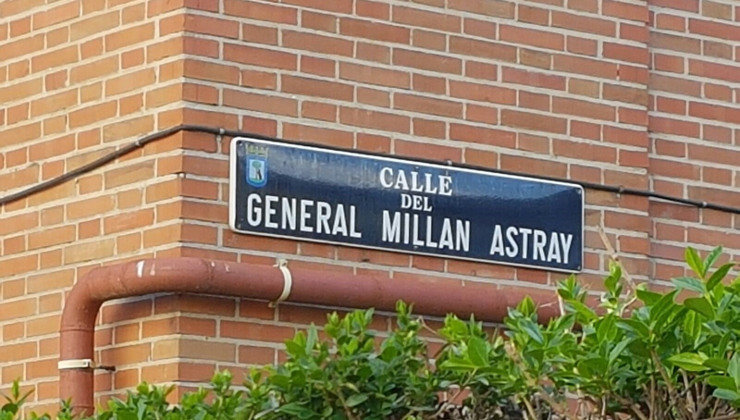 Placa de la calle General Millán Astray en Madrid