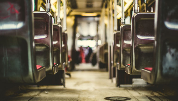 Interior de un autobús. Foto: Pixabay