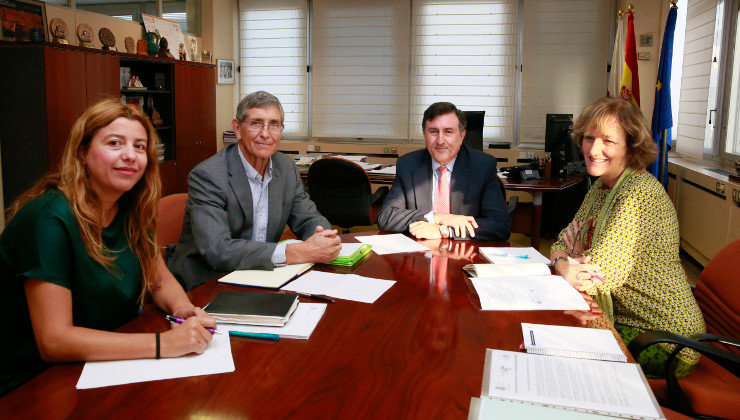 Reunión Francisco Mañanes y Ángel Díaz Munío, alcalde de Castro