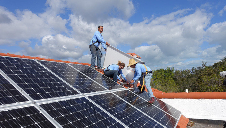 empleo verde-panel solar (publico.es)