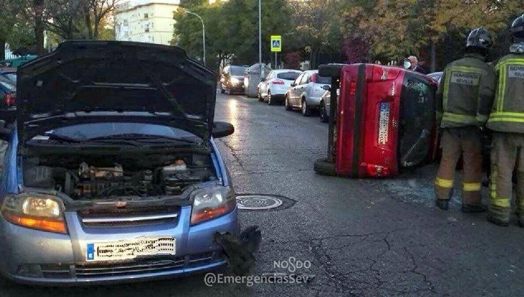 Estado en el que han quedado los coches tras el accidente en Sevilla