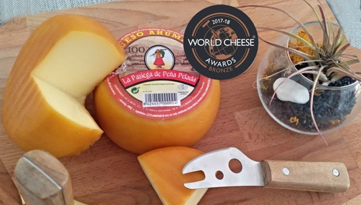 El queso ahumado de La Pasiega de Peña Pelada ha conseguido la medalla de bronce en los World Cheese Awards