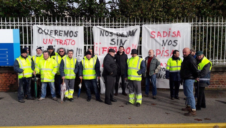 Huelga de los trabajadores de la contrata SADISA en Solvay
