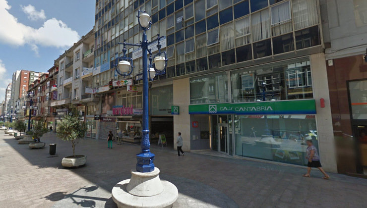 Calle Burgos de Santander, donde se detuvo a la menor | Foto: Google Maps