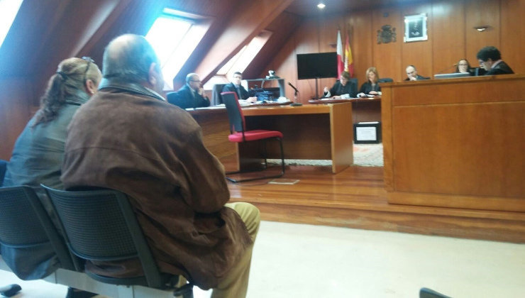 Un instante del juicio al electricista y su esposa por estafar unos 300.000 euros al Ayuntamiento de Castro Urdiales