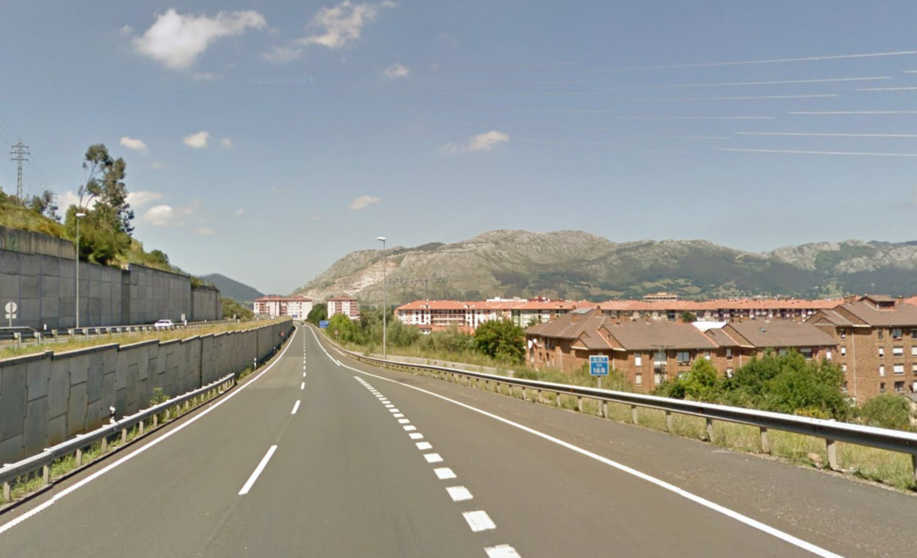 Autovía A-67 a su paso por Los Corrales de Buelna. Foto: Google Maps