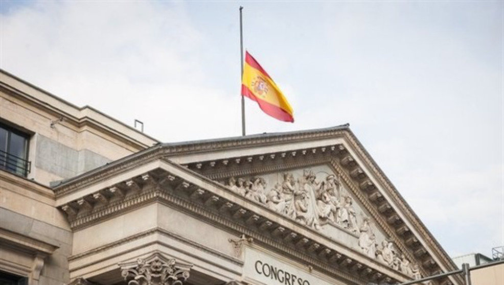 La bandera de España ondeará a media asta