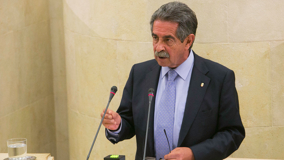 El presidente de Cantabria, Miguel Ángel Revilla, en una comparecencia en el Parlamento | Foto: Archivo