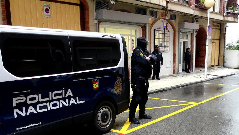 La Policía Nacional ha detenido a cinco hombres por el robo en Castro Urdiales | Foto: Policía Nacional