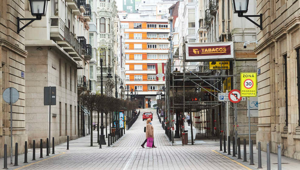 Las calles de Santander permanecen desiertas