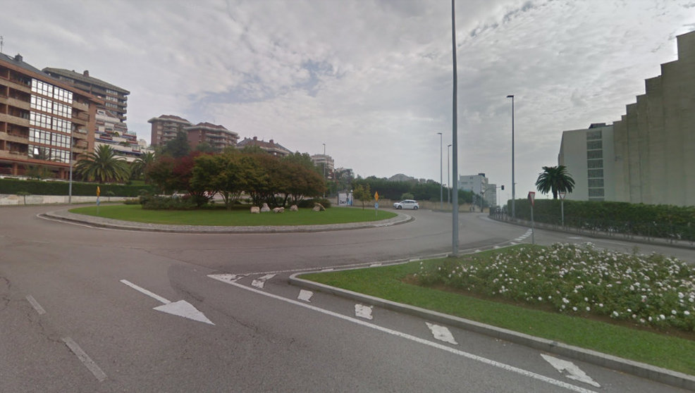 Rotonda que une la Avenida Pontejos y la Avenida del Faro de Santander | Foto: Google Maps