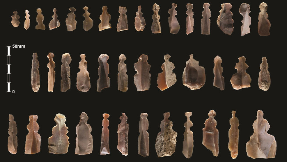 Conjunto de figuritas de sílex descubierto en la excavación de Kharaysin, en Jordania