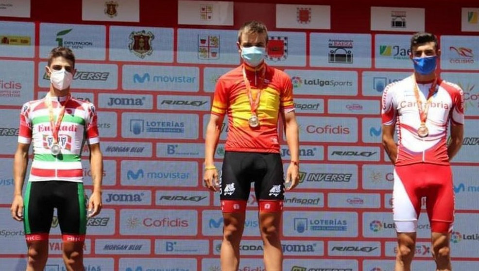 Ciclismo
Iván Cobo consigue la medalla de bronce en la modalidad de contrarreloj