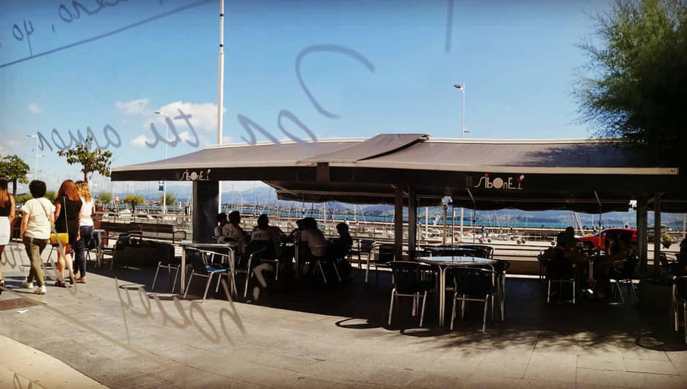 Terraza de la cafetería Siboney | Foto: Cafetería Siboney (Facebook)