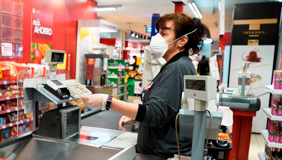 Los trabajadores y trabajadoras de supermercados y tiendas de alimentación incrementarán sus salarios esta semana