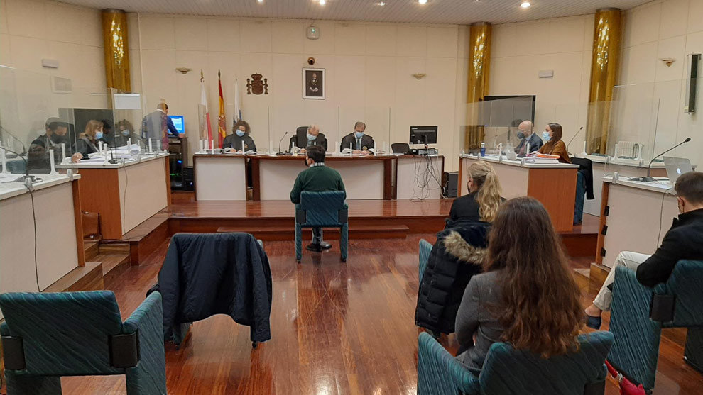 El exalcalde de Astillero Carlos Cortina en el juicio contra él en la Audiencia Provincial