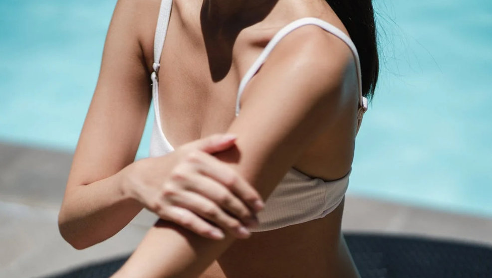 Hay muchos tratamientos disponibles para cuando sufres de manchas en la piel causadas por el sol