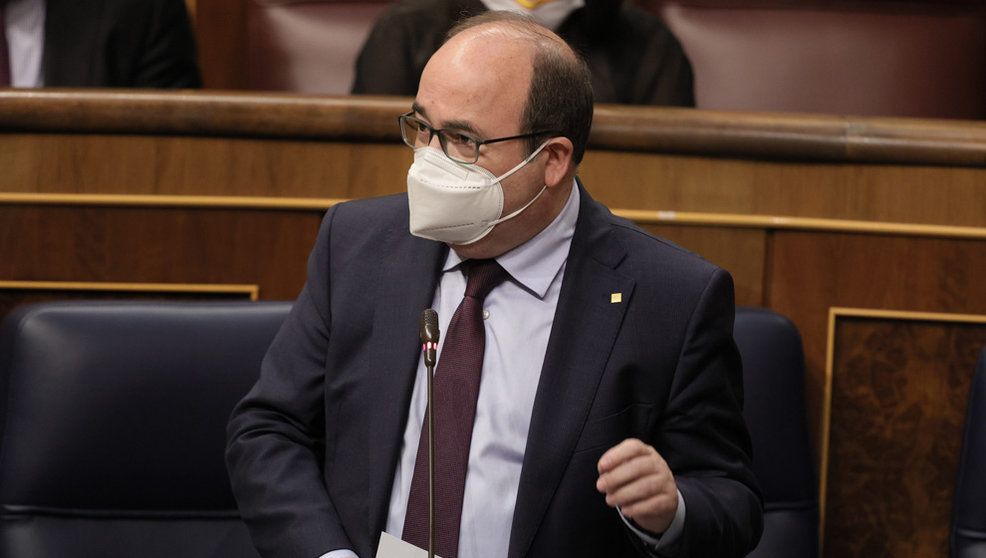 El ministro de Política Territorial y Función Pública, Miquel Iceta, interviene en una sesión de control al Gobierno, a 26 de mayo de 2021, en el Congreso de los Diputados, Madrid, (España).