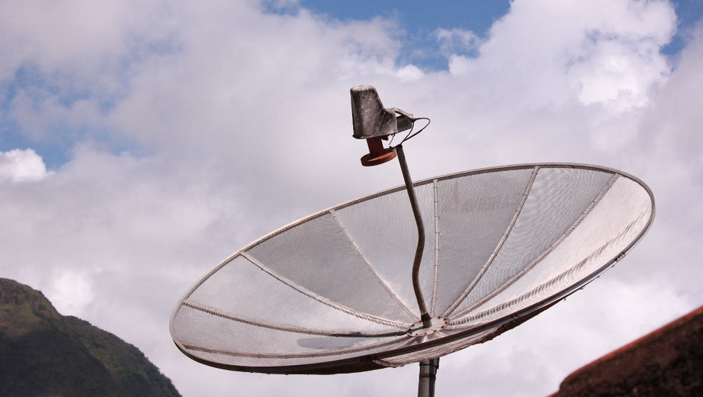 La instalación de antenas TDT o parabólicas requieren instaladores especializados y cualificados