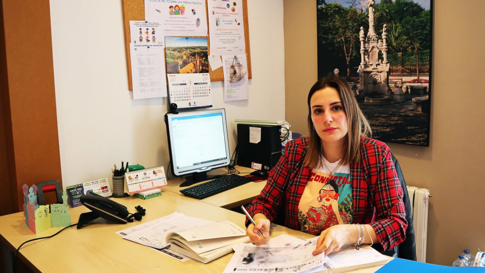 La concejala de Educación, Infancia y Juventud, Mirta Peña Merino, en su despacho