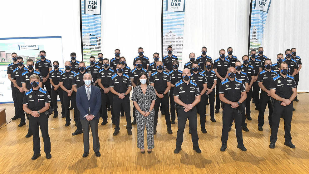 Toma de posesión de los 36 nuevos policías locales