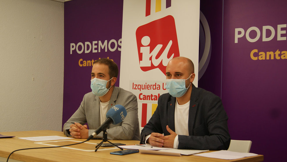 Luis del Piñal e Israel Ruiz Salmón, coordinadores generales de Podemos Cantabria e Izquierda Unida Cantabria