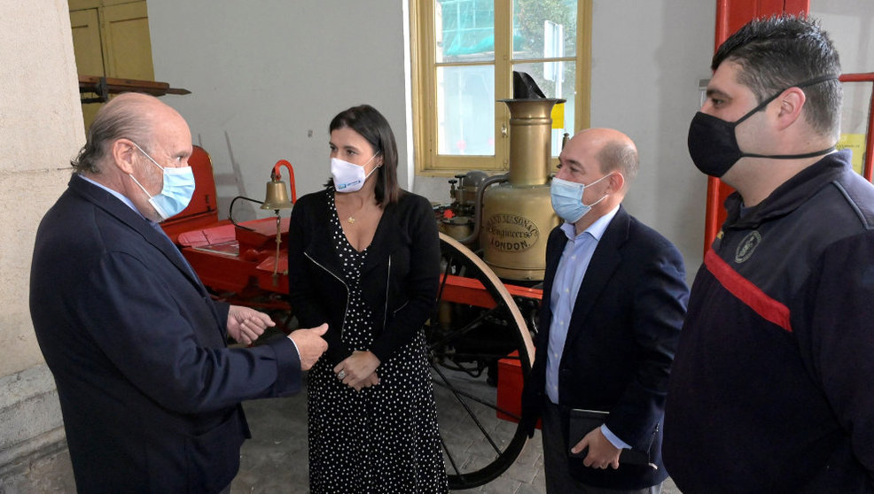 La alcaldesa de Santander, Gema Igual, visita las instalaciones de Bomberos Voluntarios