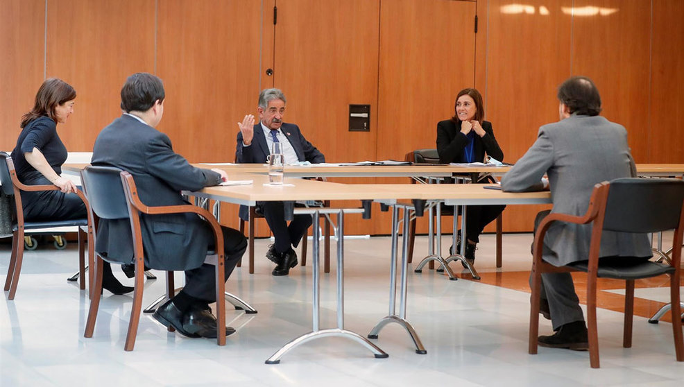 El presidente de Cantabria, Miguel Ángel Revilla, en la ronda de reuniones en Bruselas
