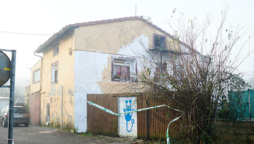 Vivienda donde vivían una mujer y su hija asesinadas presuntamente por su expareja y padre, a 18 de diciembre de 2021, en Liaño de Villaescusa