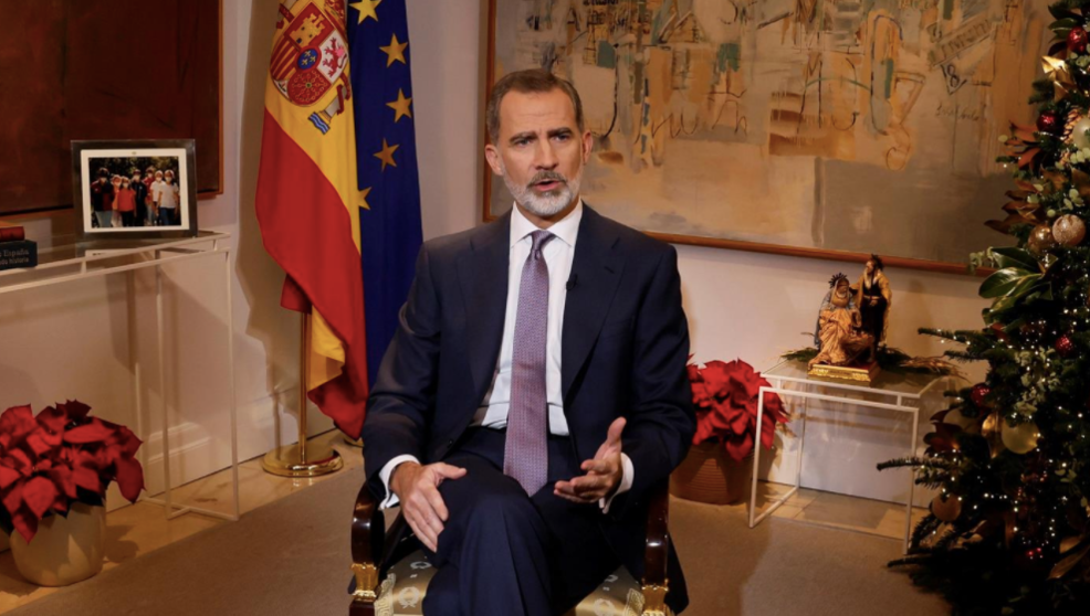 El Rey Felipe VI ofrece su tradicional discurso de Nochebuena desde el Palacio de la Zarzuela, a 24 de diciembre de 2021, en Madrid (España)