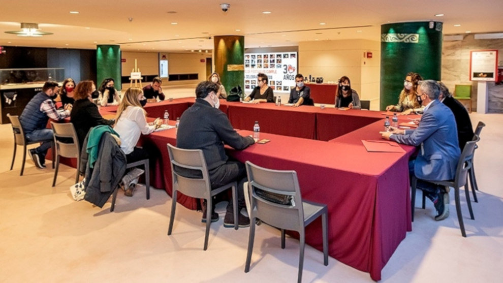 Imagen de archivo del vicepresidente y consejero de Cultura, Pablo Zuloaga, en la reunión de las mesas sectoriales del Consejo Cántabro de Cultura