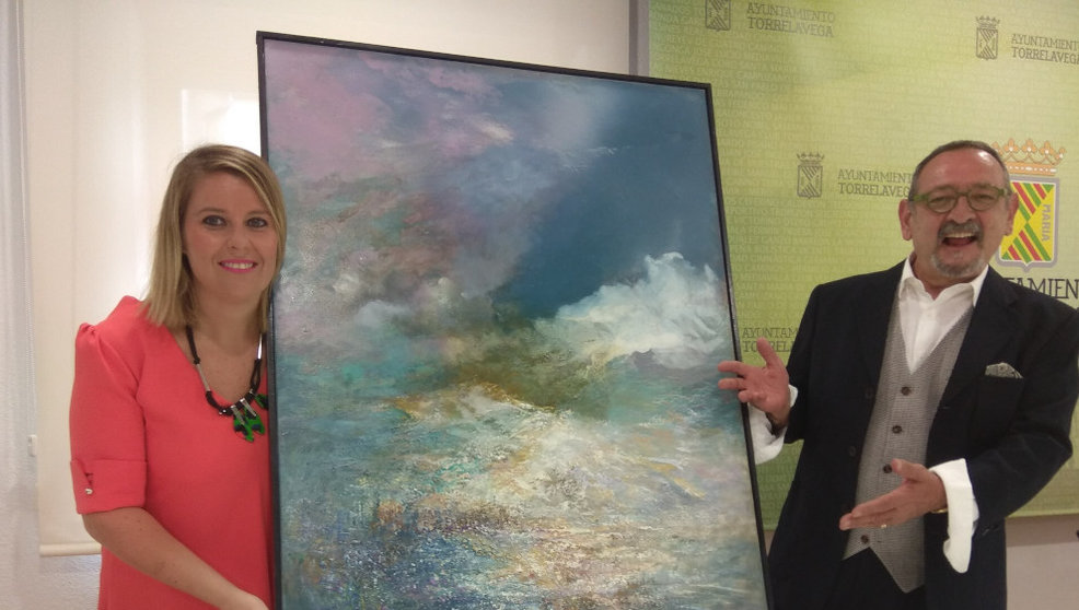El pintor José Espurz dona el cuadro Tierra Cantabria