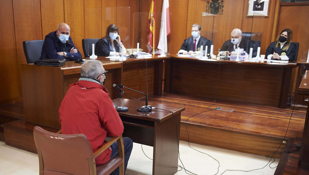 El acusado de abusar a un menor con discapacidad en la estación de Santander en el juicio