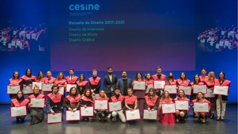 Graduación de alumnos de Cesine